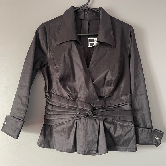 Tadashi Shoji Black Faux Wrap Blouse Corset Waist Size 12 - Picture 2 of 14